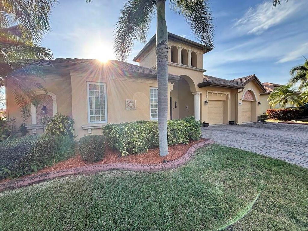 885 SW Grand Reserves Boulevard, Port St. Lucie, Port St Lucie, FL 34986