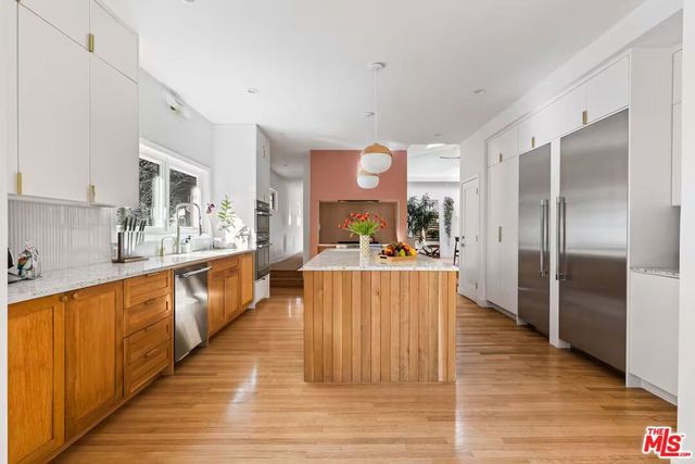 3795 Fredonia Drive, Los Angeles, CA 90068
