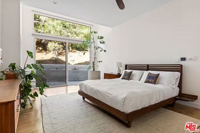 3795 Fredonia Drive, Los Angeles, CA 90068