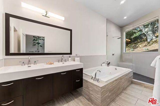 3795 Fredonia Drive, Los Angeles, CA 90068