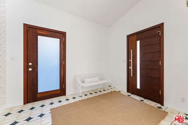 3795 Fredonia Drive, Los Angeles, CA 90068