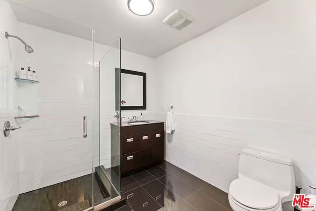 3795 Fredonia Drive, Los Angeles, CA 90068