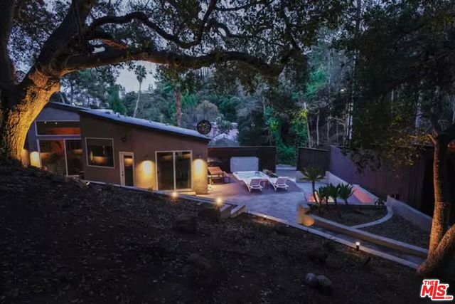 3795 Fredonia Drive, Los Angeles, CA 90068