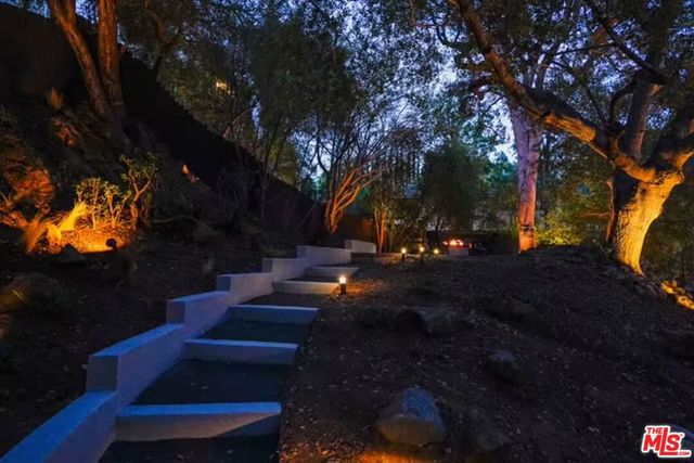 3795 Fredonia Drive, Los Angeles, CA 90068