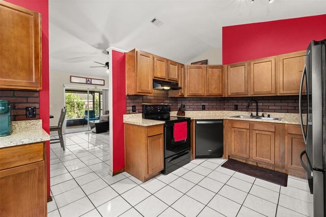 100 GROVE HOLLOW COURT, Sanford, FL 32773