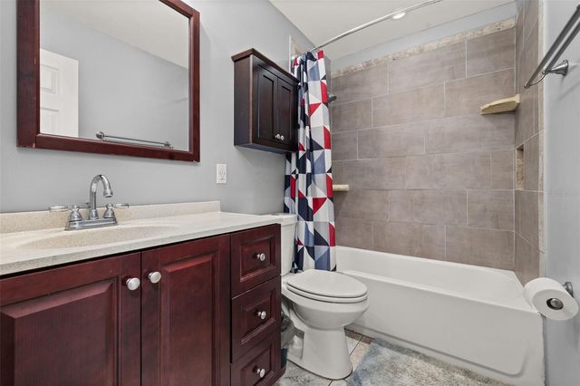 100 GROVE HOLLOW COURT, Sanford, FL 32773