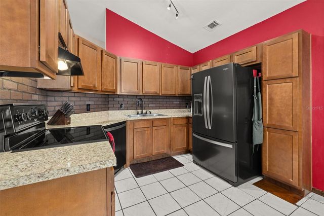 100 GROVE HOLLOW COURT, Sanford, FL 32773