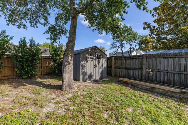 100 GROVE HOLLOW COURT, Sanford, FL 32773