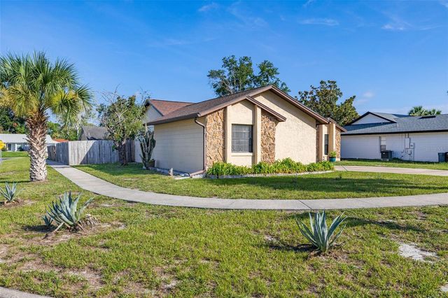 100 GROVE HOLLOW COURT, Sanford, FL 32773