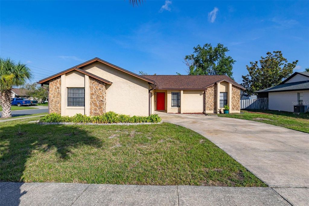 100 GROVE HOLLOW COURT, Sanford, FL 32773