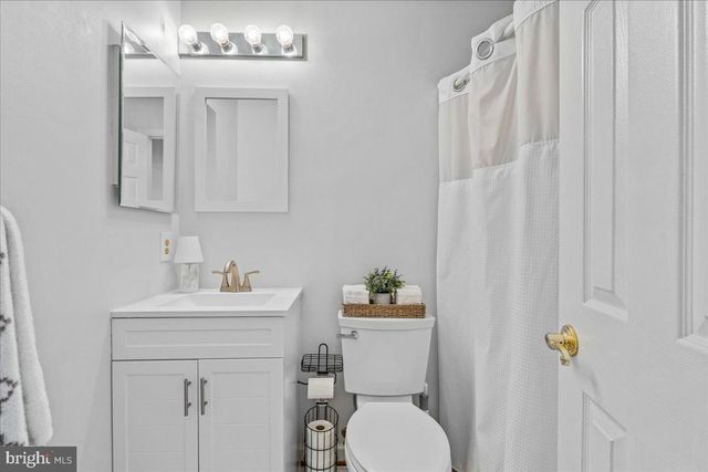 9245 RIDGEFIELD CIR, Frederick, MD 21701