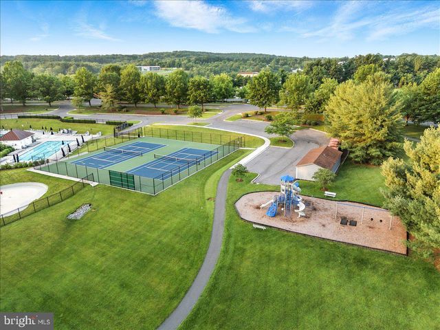 9245 RIDGEFIELD CIR, Frederick, MD 21701