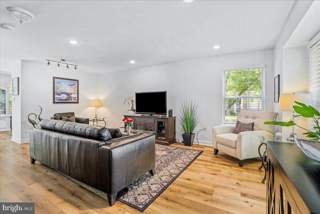 9245 RIDGEFIELD CIR, Frederick, MD 21701