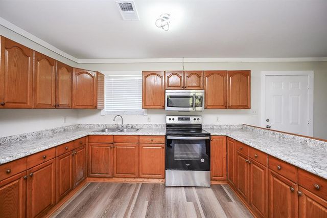 7111 Refugio Circle, Bedias, TX 77831