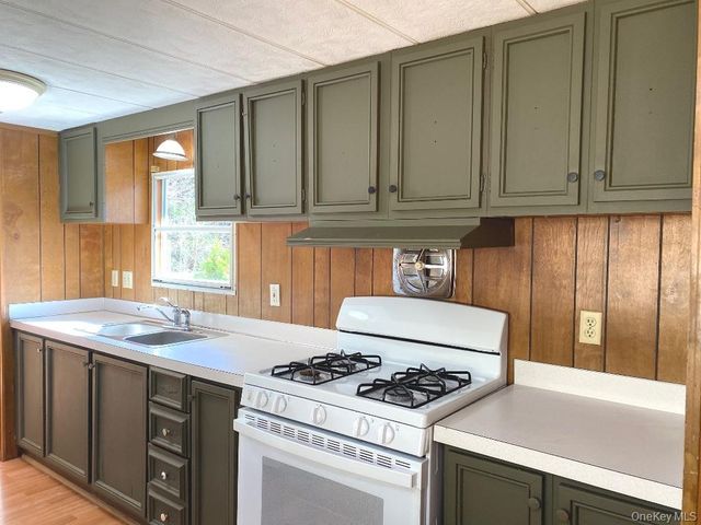 141 Gale Road, Mongaup Valley, NY 12762