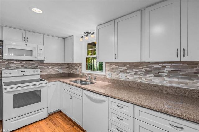 514 Edinburgh Drive, Burlington, NC 27215