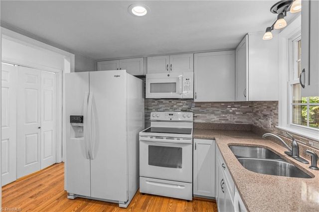 514 Edinburgh Drive, Burlington, NC 27215