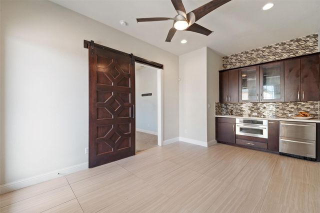 18101 Vistancia DR, Dripping Springs, TX 78620