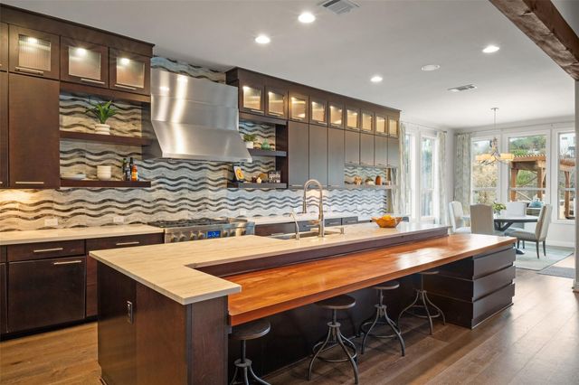 18101 Vistancia DR, Dripping Springs, TX 78620