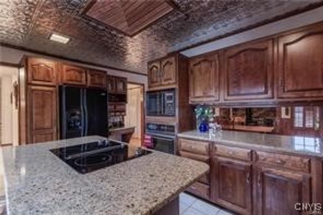 559 County Route 38, Parish, NY 13131
