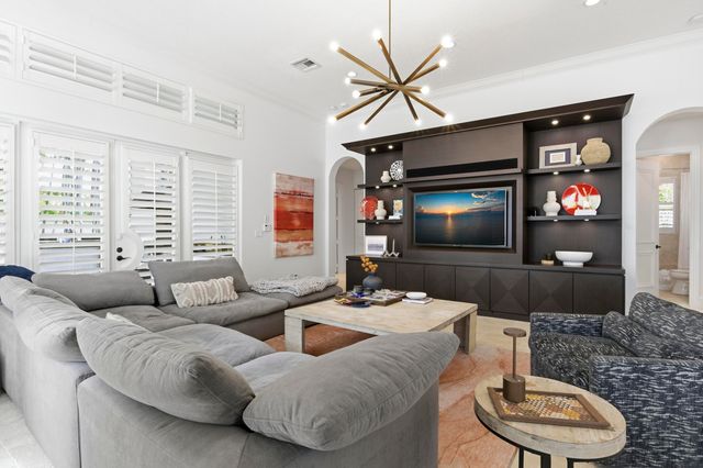 1122 San Michele Way, Palm Beach Gardens, FL 33418