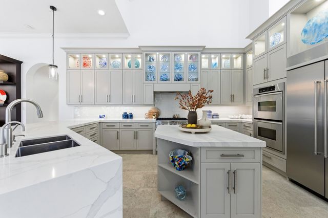 1122 San Michele Way, Palm Beach Gardens, FL 33418