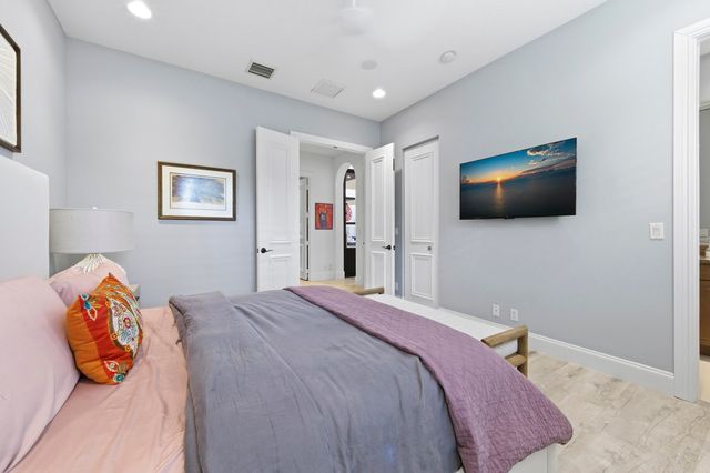 1122 San Michele Way, Palm Beach Gardens, FL 33418