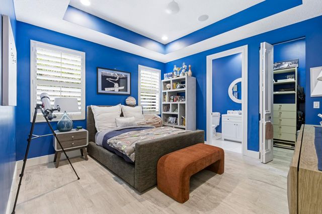 1122 San Michele Way, Palm Beach Gardens, FL 33418