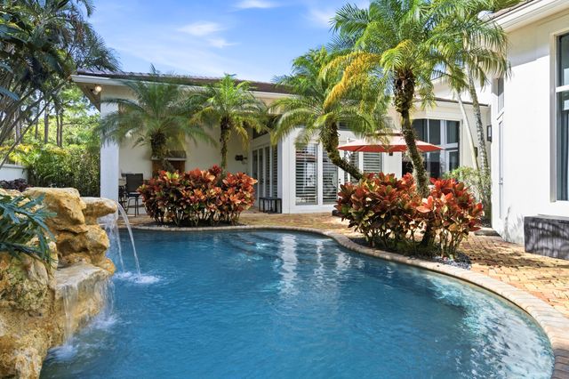 1122 San Michele Way, Palm Beach Gardens, FL 33418