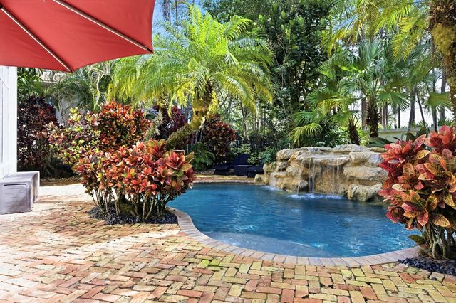 1122 San Michele Way, Palm Beach Gardens, FL 33418