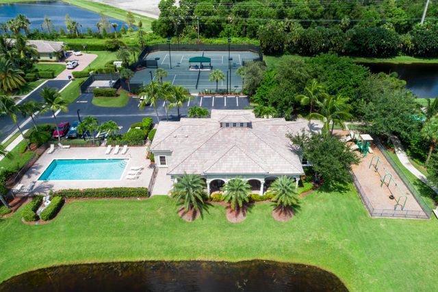 1122 San Michele Way, Palm Beach Gardens, FL 33418