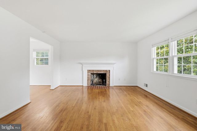 6408 KROY DR, Springfield, VA 22150