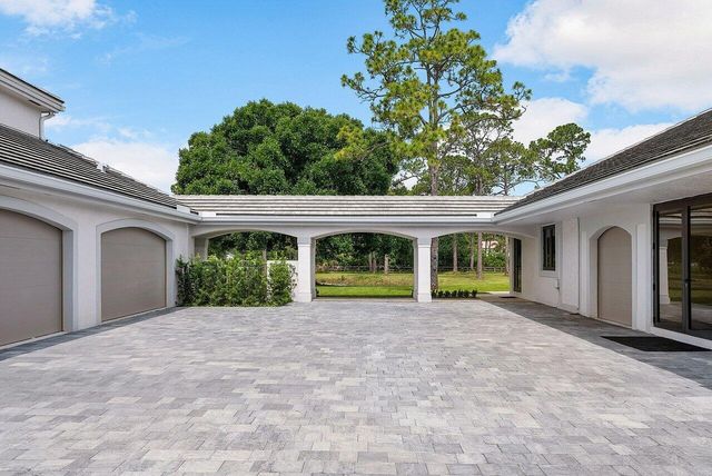 21677 El Bosque Way, Boca Raton, FL 33428
