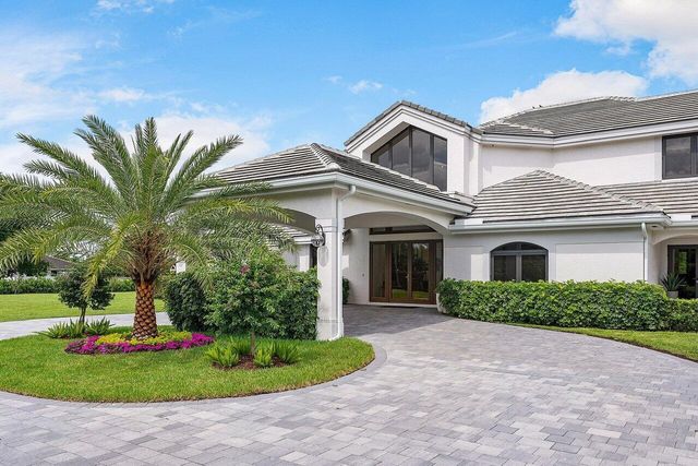 21677 El Bosque Way, Boca Raton, FL 33428