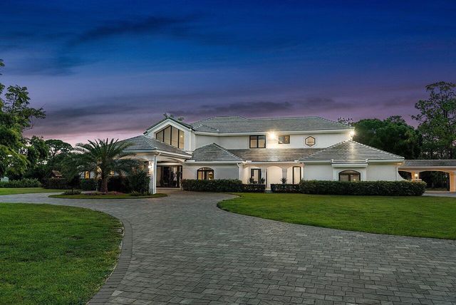 21677 El Bosque Way, Boca Raton, FL 33428