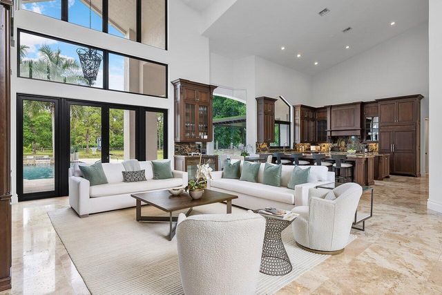 21677 El Bosque Way, Boca Raton, FL 33428