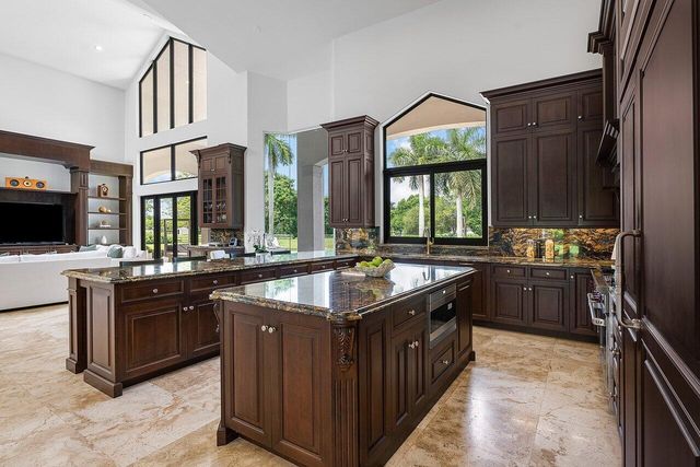 21677 El Bosque Way, Boca Raton, FL 33428