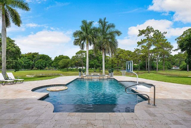 21677 El Bosque Way, Boca Raton, FL 33428
