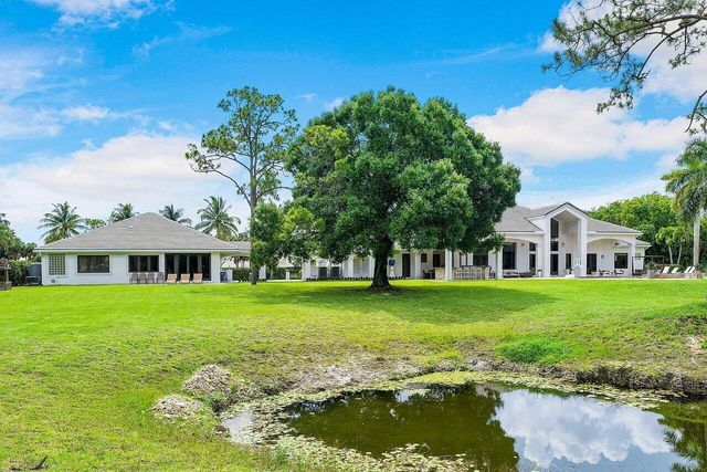 21677 El Bosque Way, Boca Raton, FL 33428