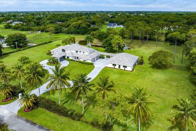 21677 El Bosque Way, Boca Raton, FL 33428