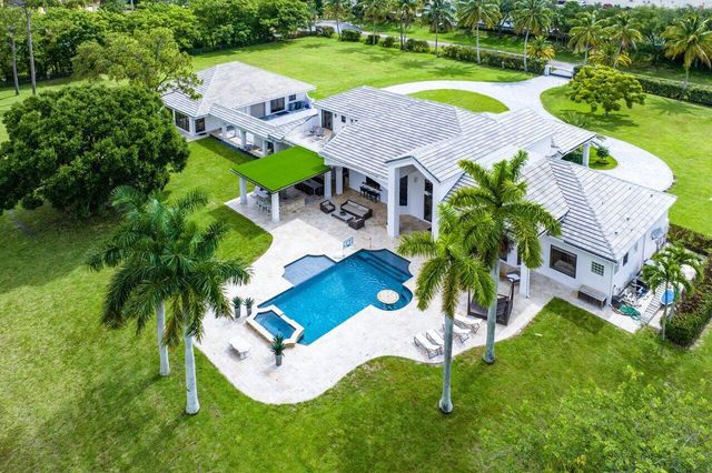 21677 El Bosque Way, Boca Raton, FL 33428