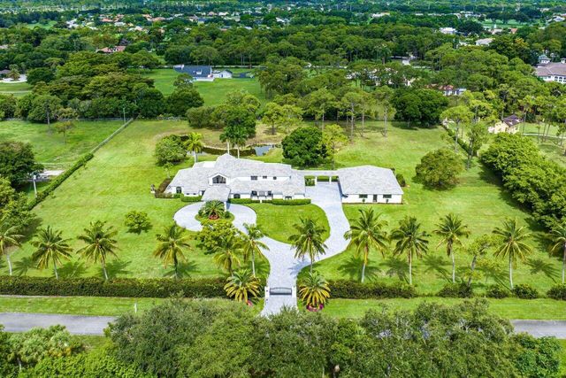 21677 El Bosque Way, Boca Raton, FL 33428