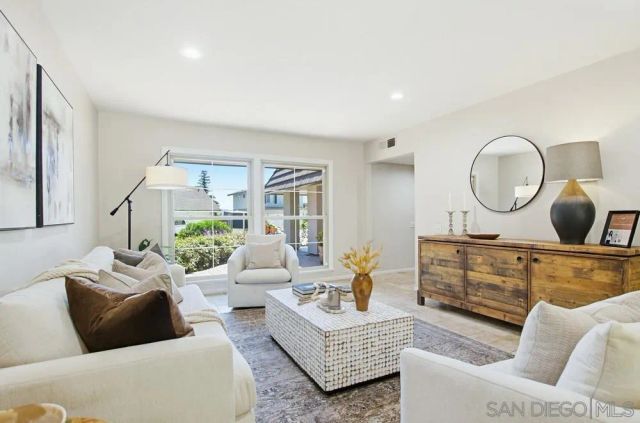 10018 Resmar Pl, San Diego, CA 91941