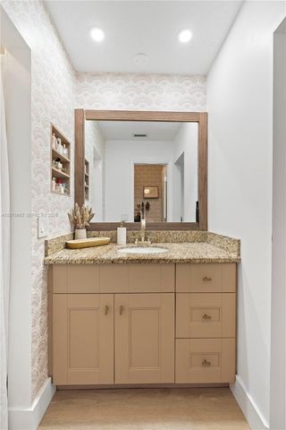 1641 NW 96th Terrace, Pembroke Pines, FL 33024