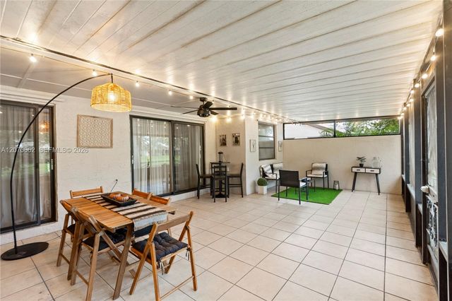1641 NW 96th Terrace, Pembroke Pines, FL 33024