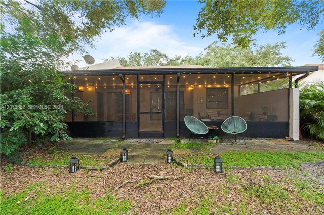 1641 NW 96th Terrace, Pembroke Pines, FL 33024