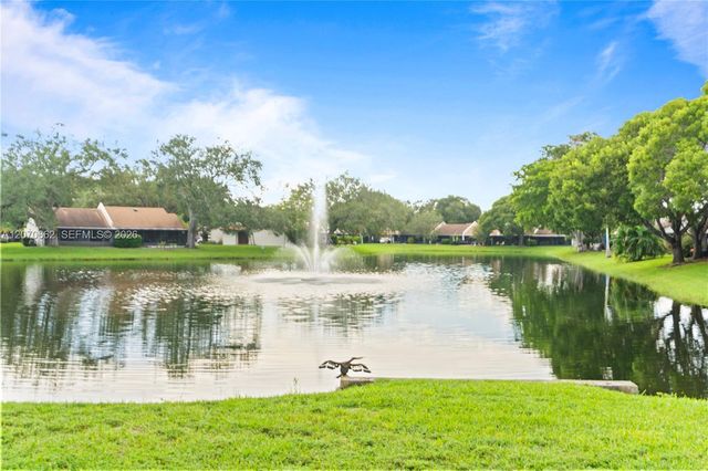 1641 NW 96th Terrace, Pembroke Pines, FL 33024