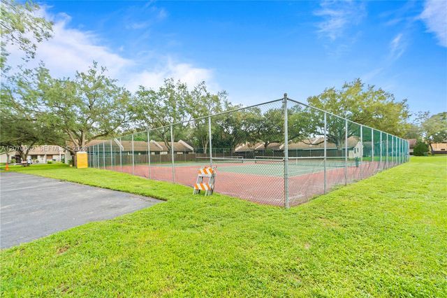 1641 NW 96th Terrace, Pembroke Pines, FL 33024
