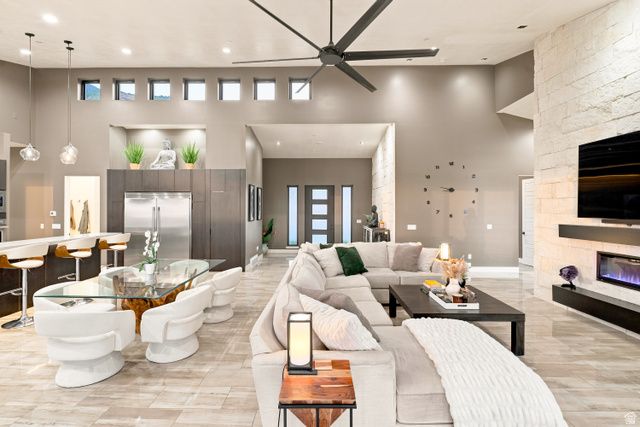 1766 VIEW CT, Fruit Heights, UT 84037
