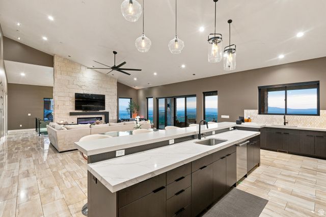 1766 VIEW CT, Fruit Heights, UT 84037